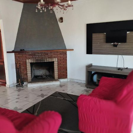 Casa aconchegante na Serra Campos do Jordão Exterior foto
