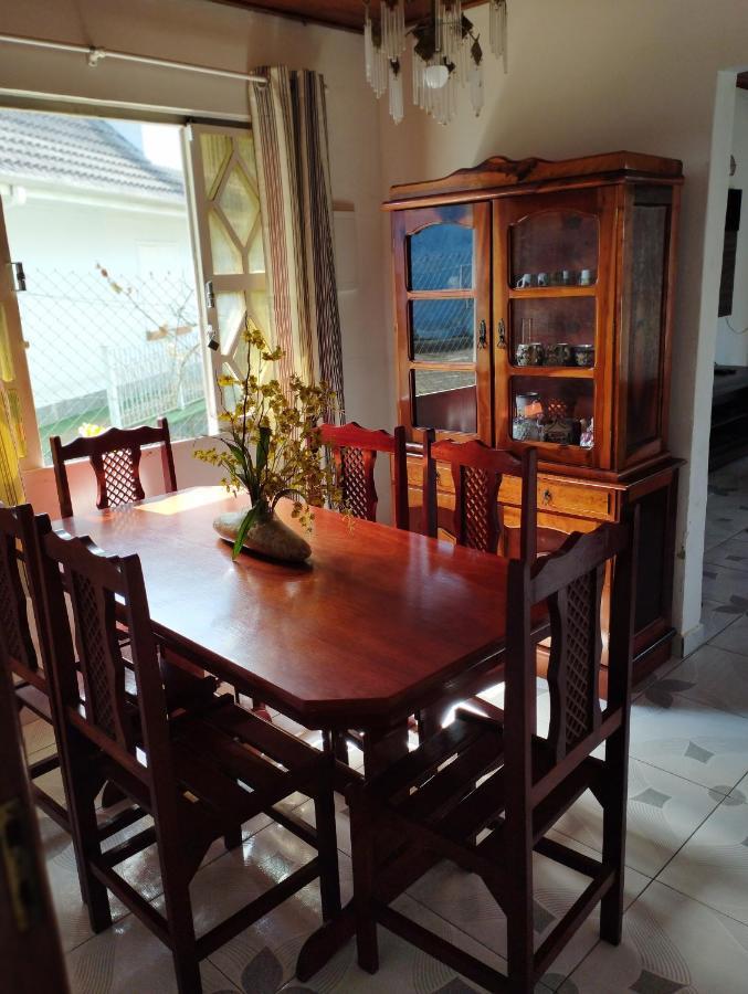 Casa aconchegante na Serra Campos do Jordão Exterior foto