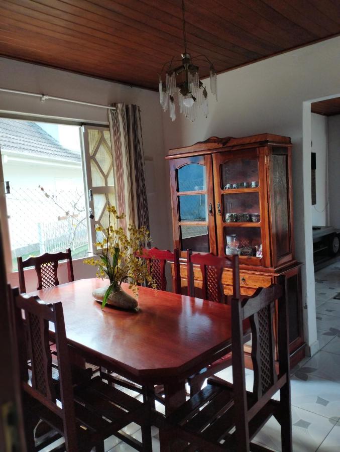 Casa aconchegante na Serra Campos do Jordão Exterior foto